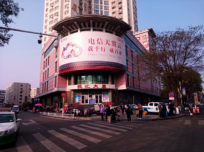 沧州市大牌广告-商业街德汇大厦户外楼体大牌广告